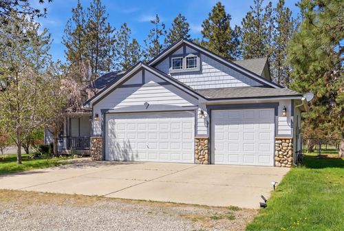6261 Jenna Dr, Nine Mile Falls, WA, 99026-8320 | Card Image