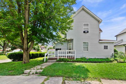 815 W 3rd St, Marion, IN, 46952-3742 | Card Image