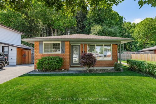 120 Arrowhead Cres, Kitchener, ON, N2P1B9 | Card Image