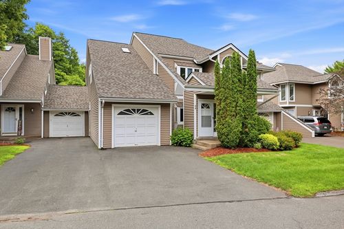 44-44 S View Dr, Southwick, MA, 01077-9769 | Card Image