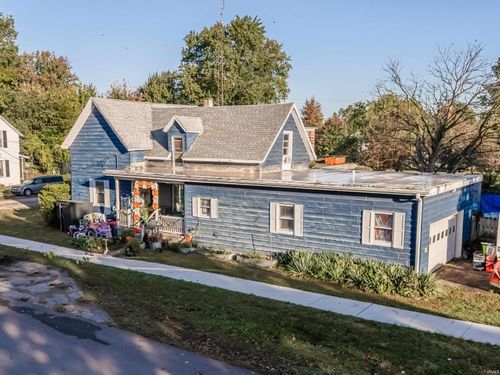 301 E Sycamore St, Silver Lake, IN, 46982-8949 | Card Image