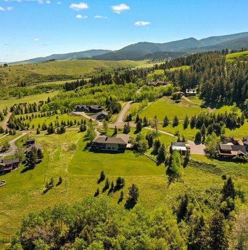 303 S Big Elk Meadow Rd, Gallatin Gateway, MT, 59730-9637 | Card Image