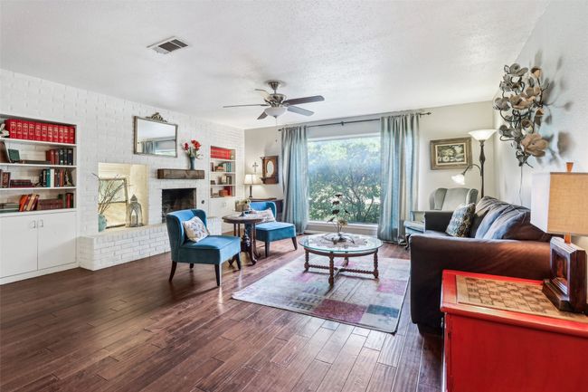 236 Cooper Dr, House other with 3 bedrooms, 2 bathrooms and null parking in Hurst TX | Image 5