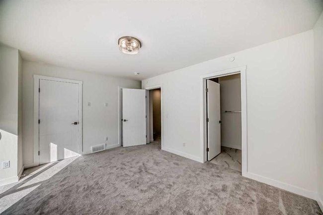 330 Sage Hill Cir Nw, Townhouse with 3 bedrooms, 2 bathrooms and 3 parking in Calgary AB | Image 11