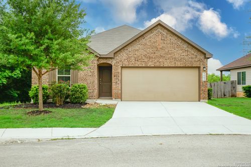 9002 Moccasin Lk, San Antonio, TX, 78245-1839 | Card Image
