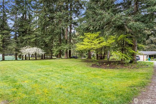 10407 206th Ave Ne, Redmond, WA, 98053-5112 | Card Image