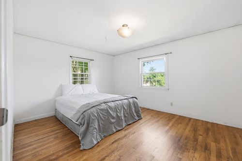 3 Harold St, Manchester, NH, 03104-1723 | Card Image