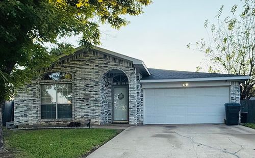 9403 Crimnson Ct, Dallas, TX, 75217-8664 | Card Image