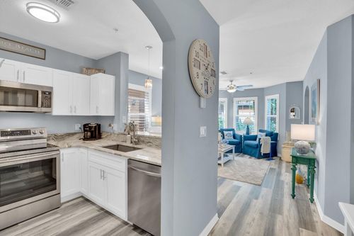 apt-j107-5020 Fairways Cir, VERO BEACH, FL, 32967-7397 | Card Image