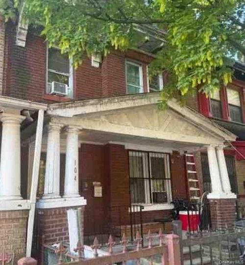 104 Sunnyside Ave, Brooklyn, NY, 11207-2011 | Card Image
