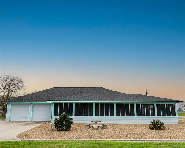 837 Wightman St, House other with 3 bedrooms, 3 bathrooms and 2 parking in Matagorda TX | Image 44