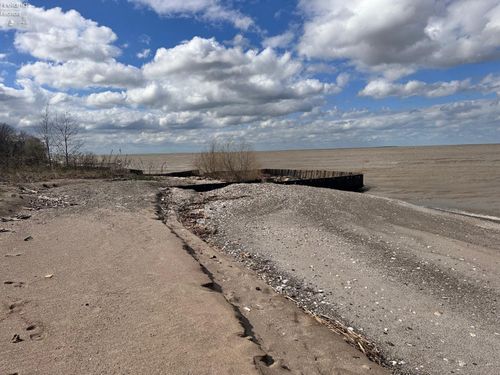 7911 Sand Beach Rd, Oak Harbor, OH, 43449-8922 | Card Image