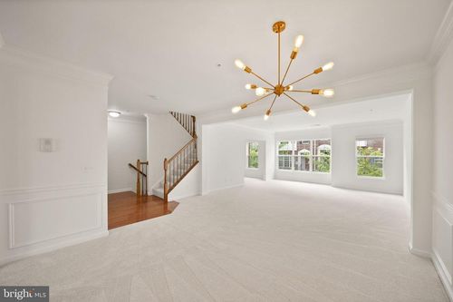 2289 Kew Gardens Dr, WOODBRIDGE, VA, 22191-6601 | Card Image