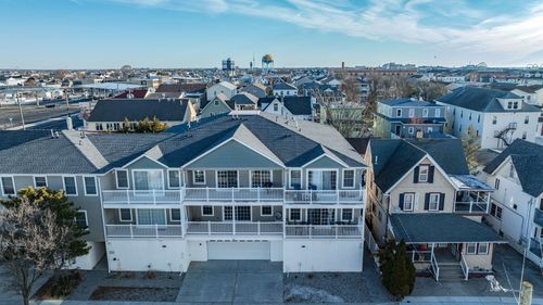 e-109 E Taylor Ave, WILDWOOD, NJ, 08260-4532 | Card Image