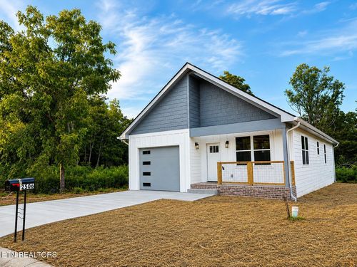 2506 Limestone Ct, Sevierville, TN, 37876 | Card Image