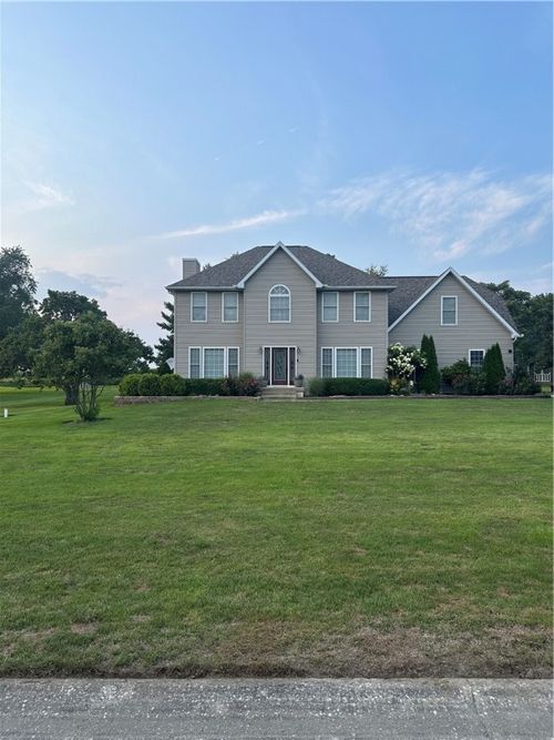 8590 Hickory Hills Dr, Argenta, IL, 62501-8009 | Card Image