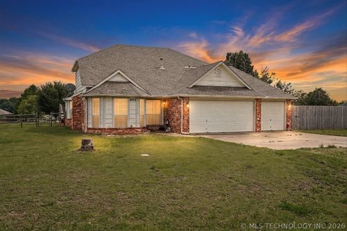 2652 Chute Dr, Oologah, OK, 74053-4115 | Card Image