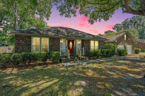 6 Hunters Forest Dr, Charleston, SC, 29414-7300 | Card Image