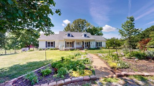860 Dixie Bee Rd, Adams, TN, 37010-9003 | Card Image