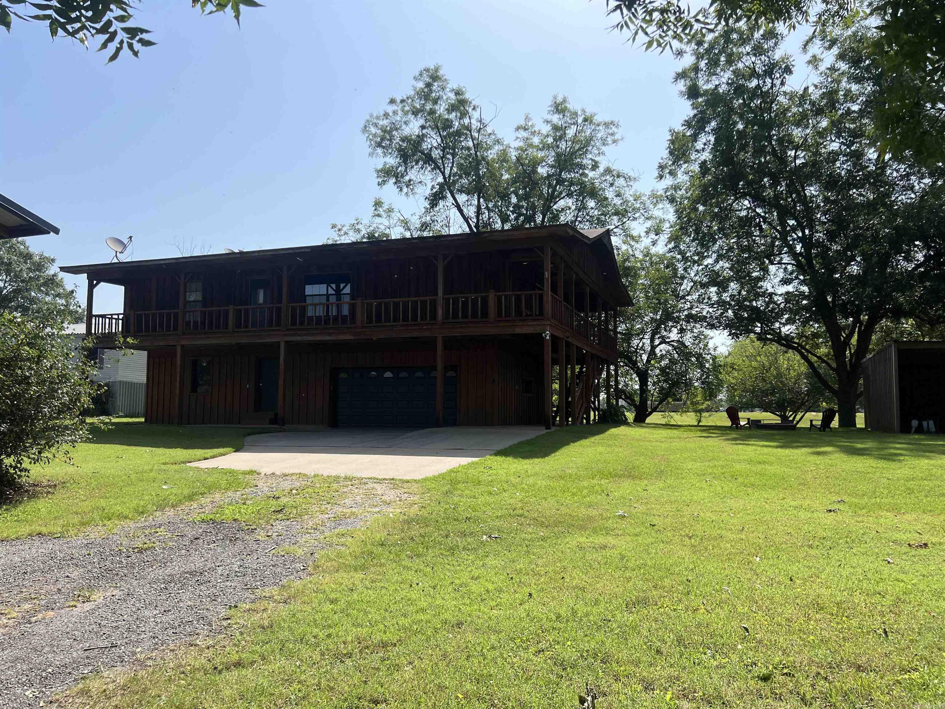 Canal Dr, White Hall, AR 71602