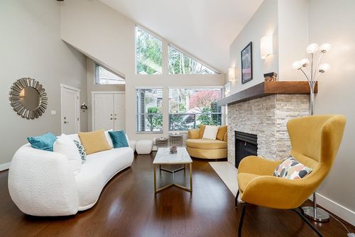 22-4055 Indian River Dr, North Vancouver, BC, V7G2R7 | Card Image