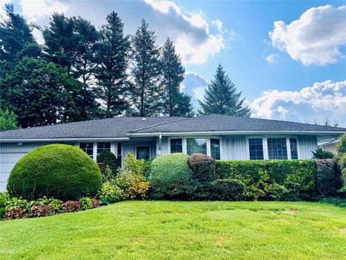 50 Hightop Ln, Jericho, NY, 11753-1719 | Card Image