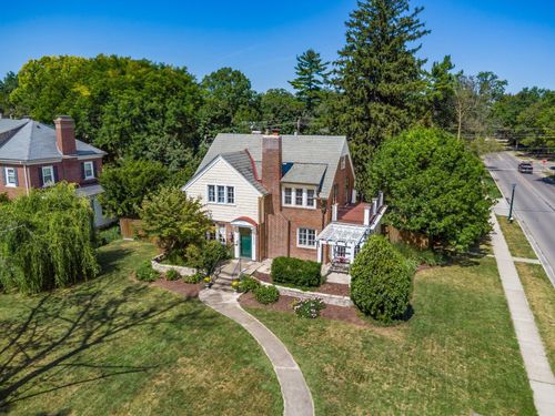 2424 Sherwood Rd, Bexley, OH, 43209-2150 | Card Image