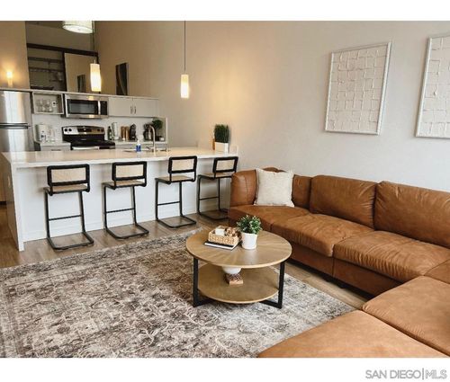 431-777 6th Ave, San Diego, CA, 92101-7007 | Card Image
