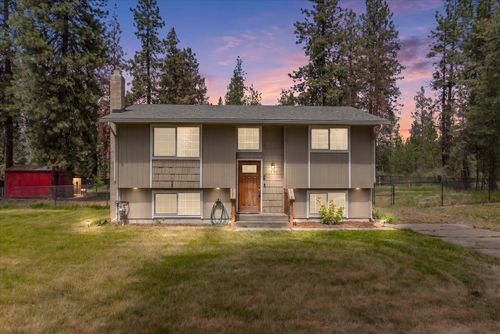11296 W Sagewood Rd, Nine Mile Falls, WA, 99026-9422 | Card Image