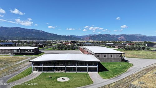20-20 Diamandis Dr, Alpine, WY, 83128 | Card Image