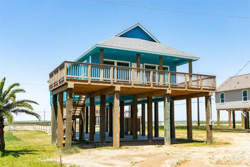 4824 Bluewater Dr, Surfside Beach, TX, 77541-1000 | Card Image