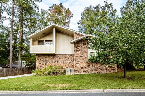 422 River Oaks Dr, Huntsville, TX, 77340 | Card Image