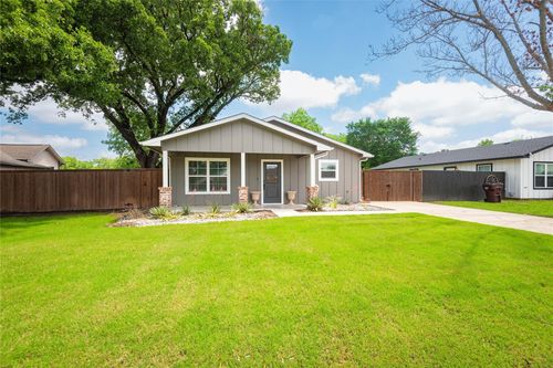 309 S Crockett St, Edgewood, TX, 75117-3124 | Card Image