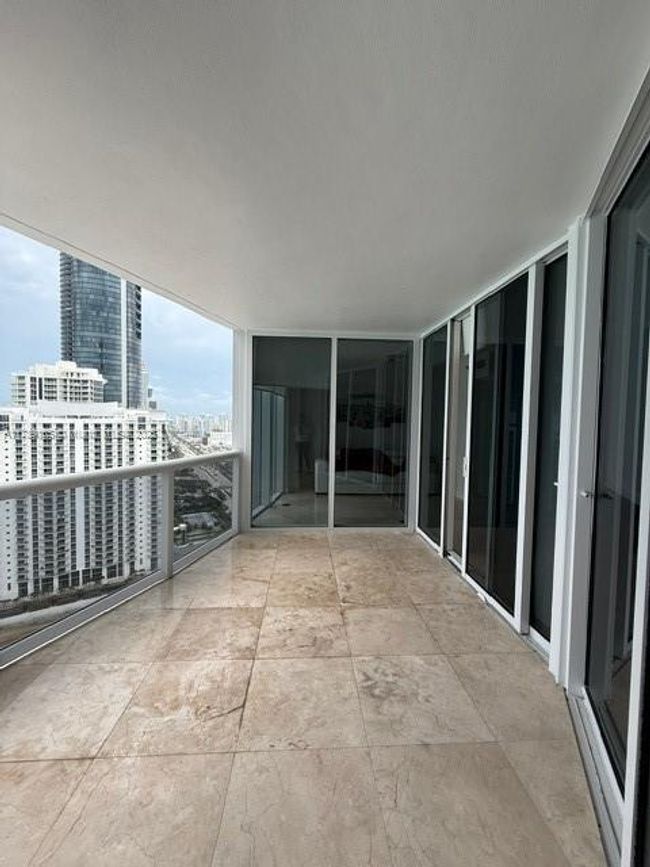 APT-2804 - 18911 Collins Ave, Condo with 2 bedrooms, 3 bathrooms and null parking in Sunny Isles Beach FL | Image 4