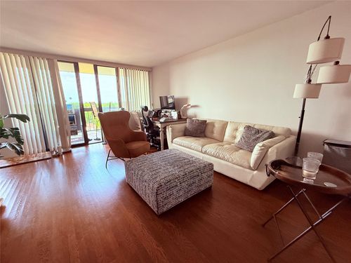 apt-11m-1 Bay Club Dr, Bayside, NY, 11360-2908 | Card Image