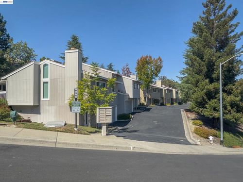 89 Southwind Dr, Pleasant Hill, CA, 94523-1074 | Card Image