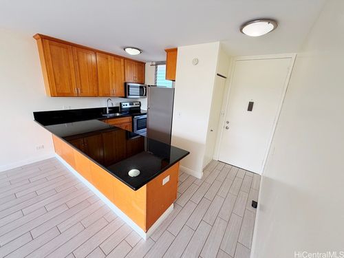606-3030 Ala Ilima St, Honolulu, HI, 96818-2758 | Card Image