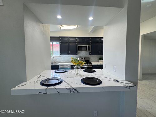 220 E Kolver Street, Nogales, AZ, 85621 | Card Image