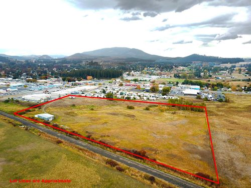 1060 S Main St, Colville, WA, 99114-9580 | Card Image