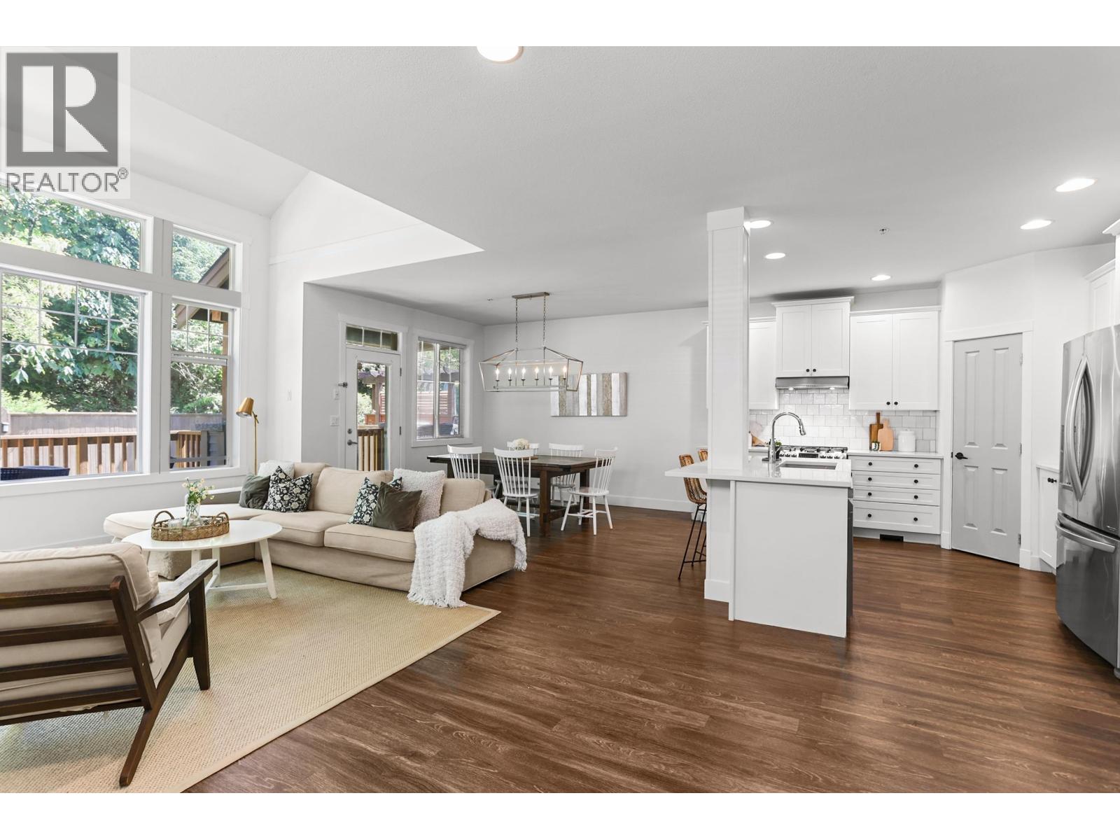 Residential in Maple Ridge 3