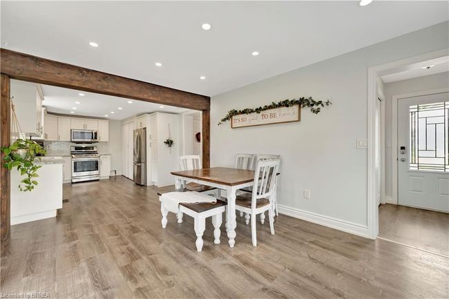 9 Lorimer St, House other with 2 bedrooms, 1 bathrooms and 6 parking in Saint George ON | Image 4