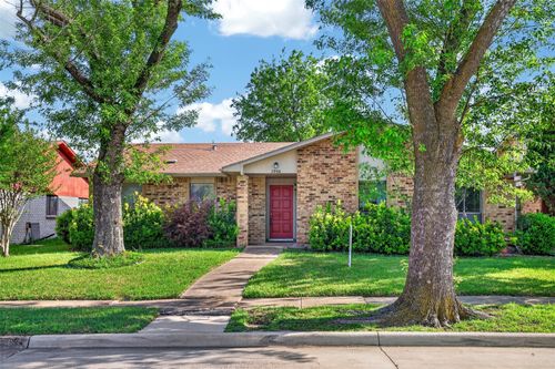 2950 San Diego Dr, Dallas, TX, 75228-1746 | Card Image