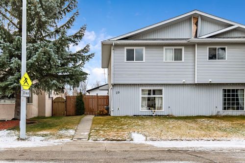 29 Green Meadow Cres, Strathmore, AB, T1P1H4 | Card Image