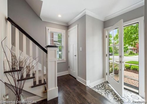 1000 Northlawn Blvd, Birmingham, MI, 48009-5008 | Card Image