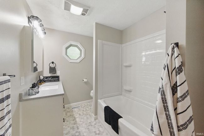 7956 N 225 W, House other with 3 bedrooms, 1 bathrooms and null parking in Delphi IN | Image 6