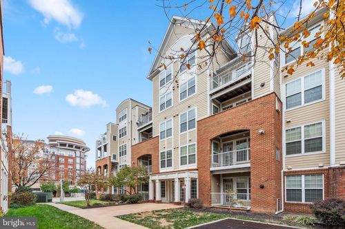 apt-210-2700 Bellforest Ct, VIENNA, VA, 22180-7327 | Card Image