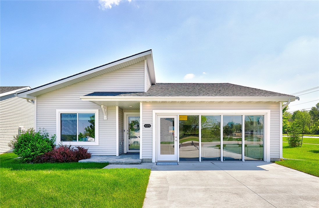 44th St, Des Moines, IA 50317