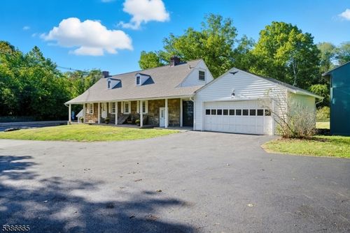 292 Main Rd, Montville, NJ, 07045-9784 | Card Image