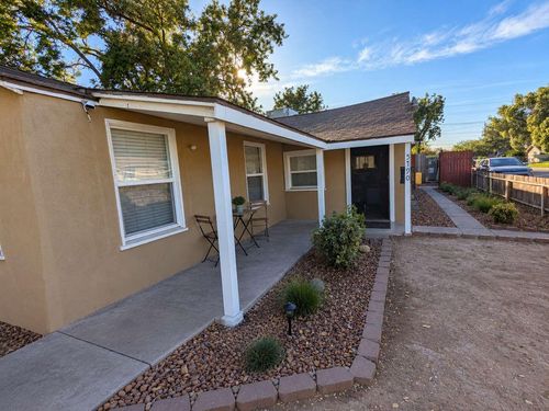 5790 28th St, Sacramento, CA, 95824-1058 | Card Image