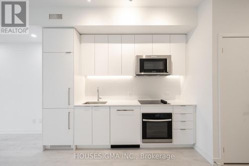 326-181 Sheppard Avenue E, Toronto (Willowdale East), ON, M2N0L9 | Card Image